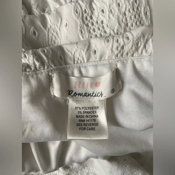 URBAN Romantics White Eyelet A-Line Skirt - Picture 5 of 7